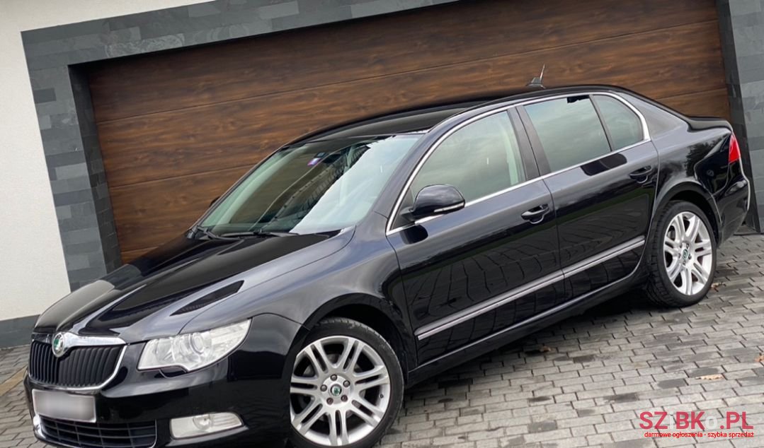 2010' Skoda Superb photo #2