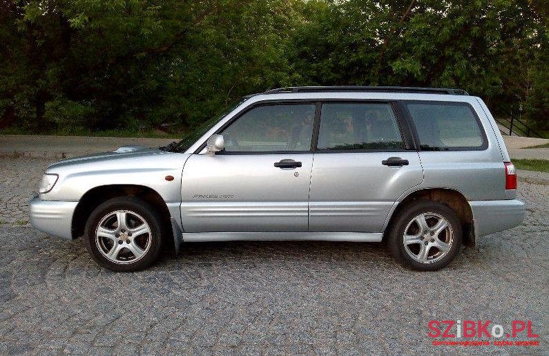 2001' Subaru Forester photo #1