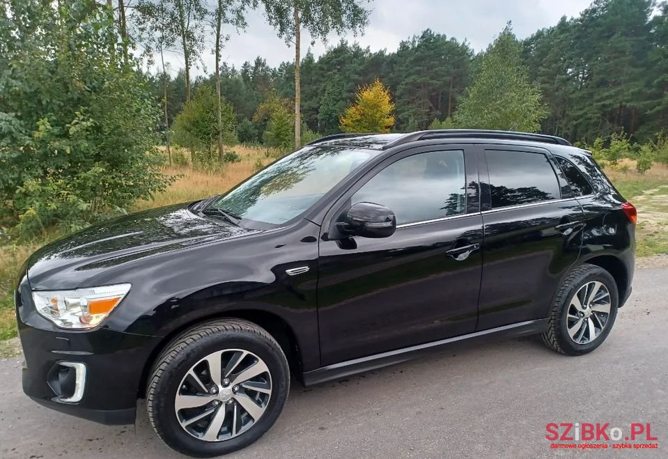 2014' Mitsubishi ASX photo #3