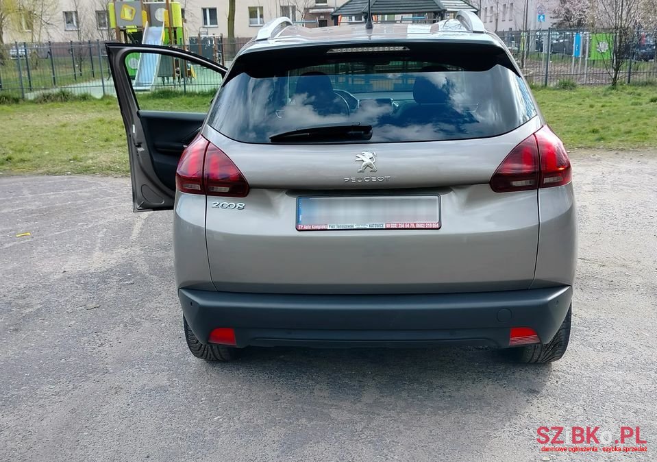 2016' Peugeot 2008 photo #4