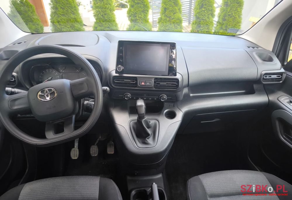 2020' Toyota ProAce City Verso photo #5