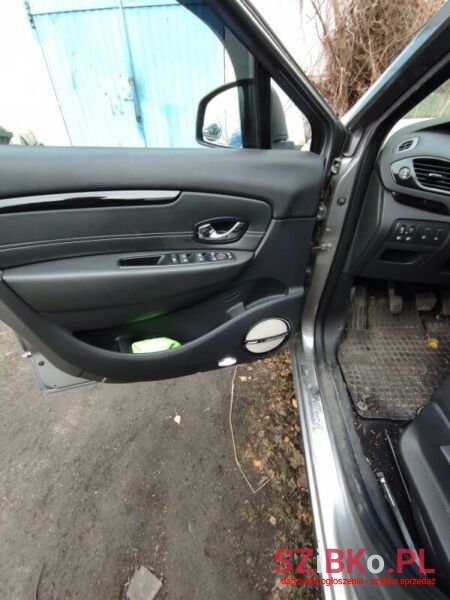 2016' Renault Scenic photo #6