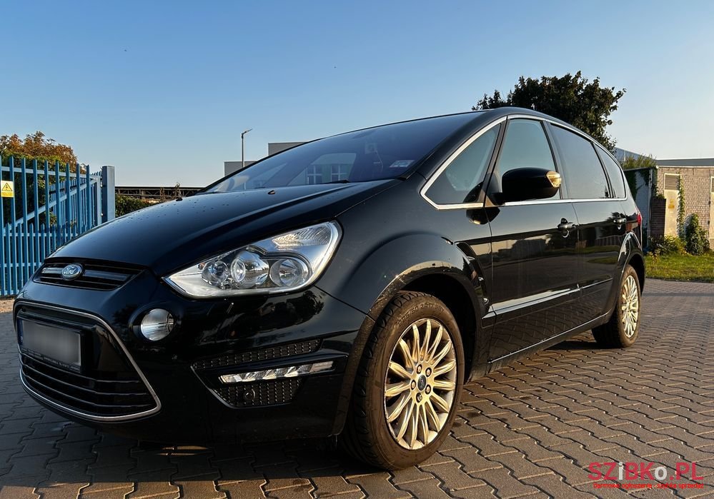 2012' Ford S-Max photo #3