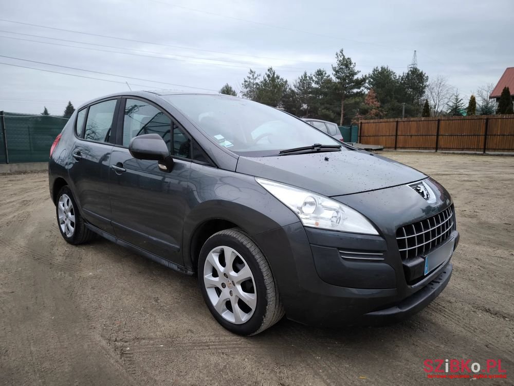 2011' Peugeot 3008 1.6 Active photo #2