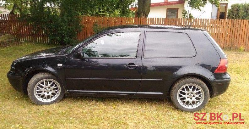 1999' Volkswagen Golf photo #2