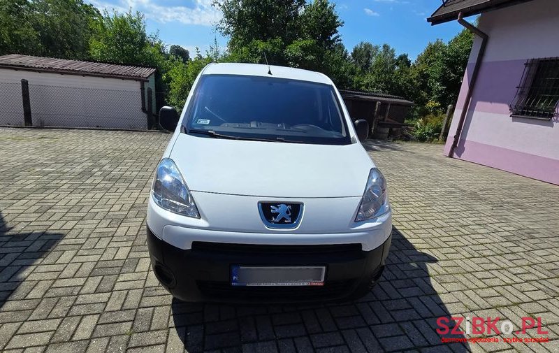 2009' Peugeot Partner photo #1