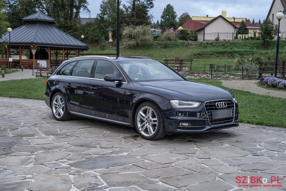 2014' Audi A4 Avant photo #1