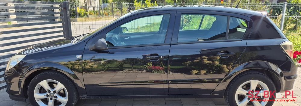 2007' Opel Astra photo #2