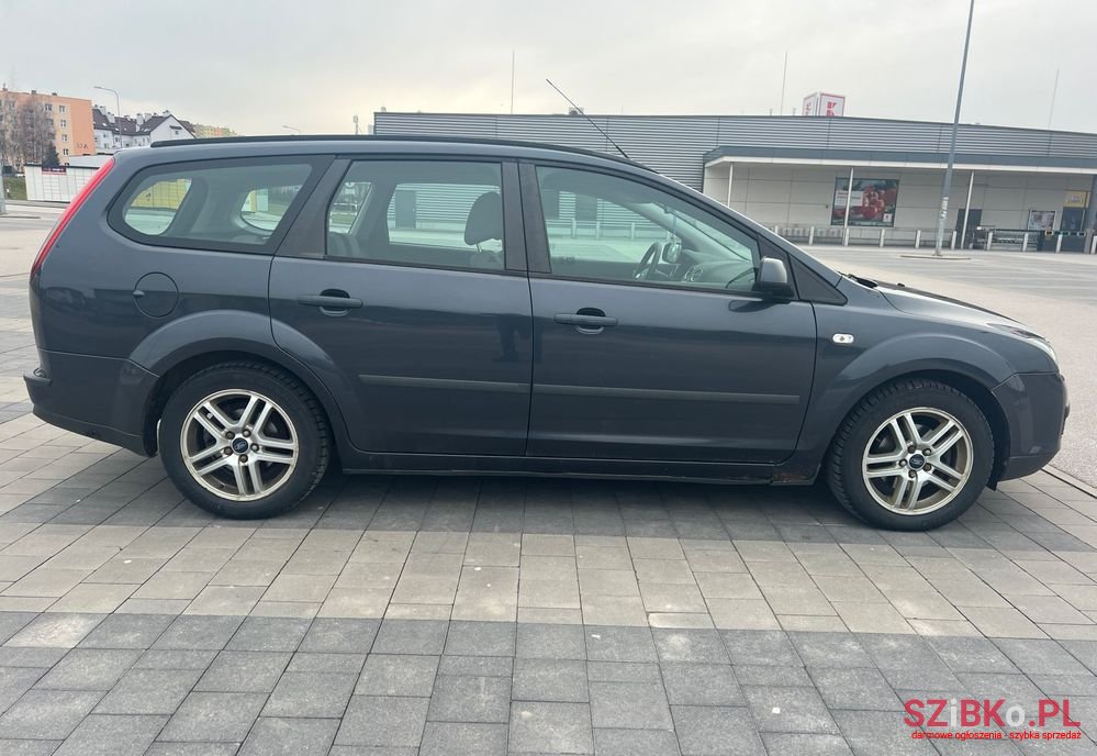 2007' Ford Focus photo #4