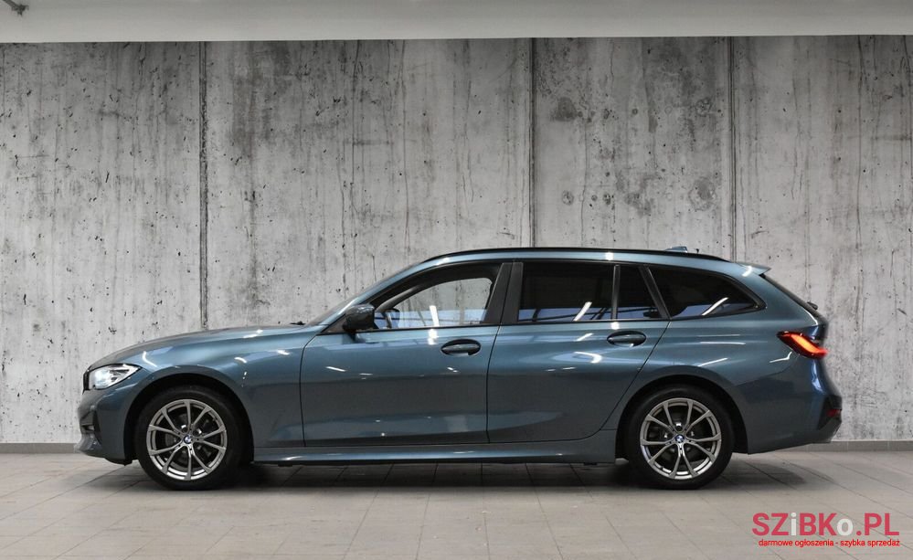 2020' BMW 3 Series photo #3