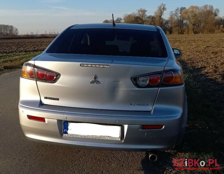 2011' Mitsubishi Lancer photo #3