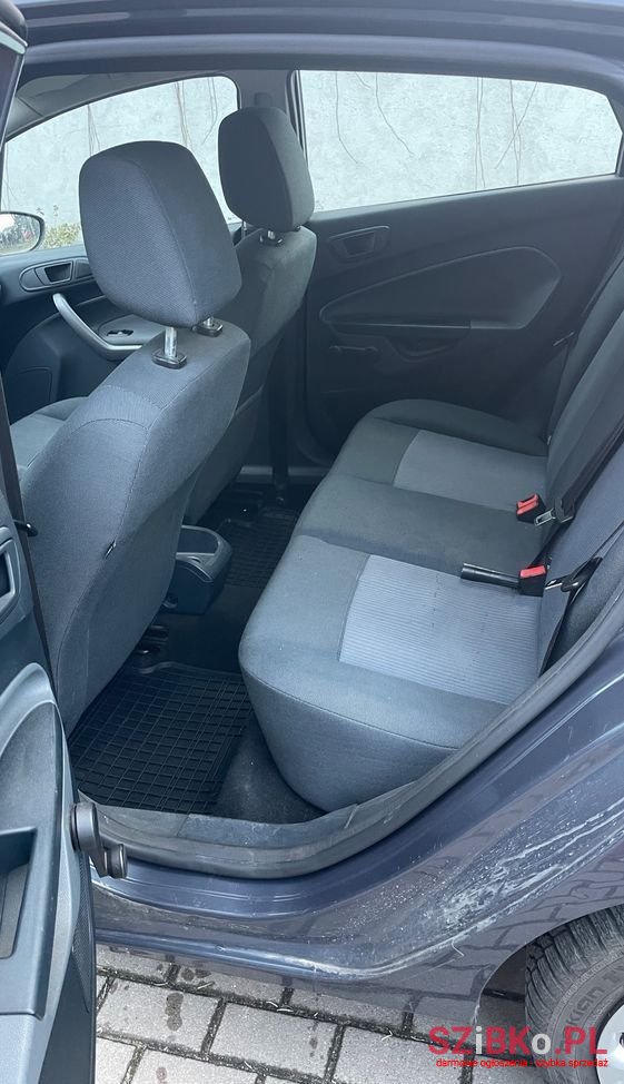 2011' Ford Fiesta 1.4 Tdci Ambiente photo #5