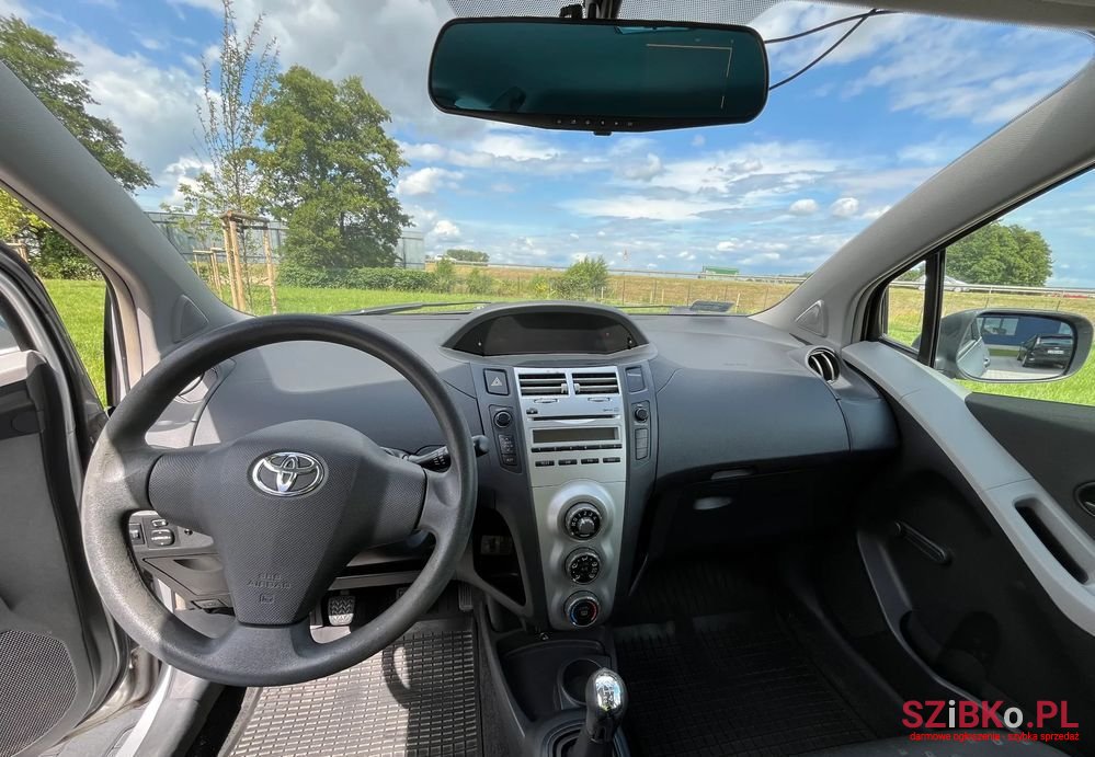 2007' Toyota Yaris 1.3 Terra photo #6