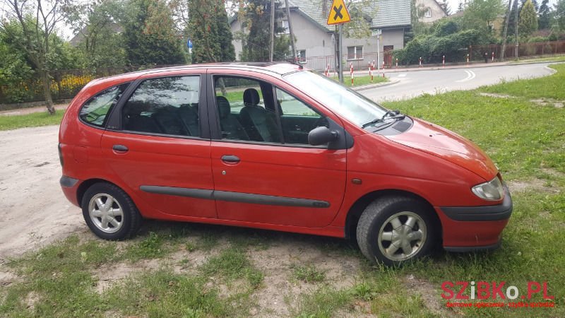 1998' Renault Megane photo #1