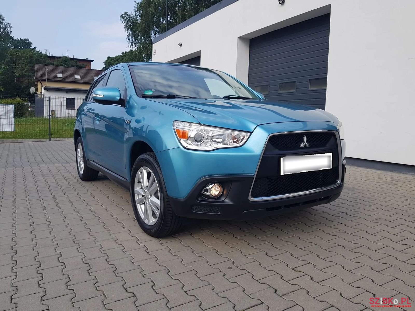 2012' Mitsubishi ASX photo #2