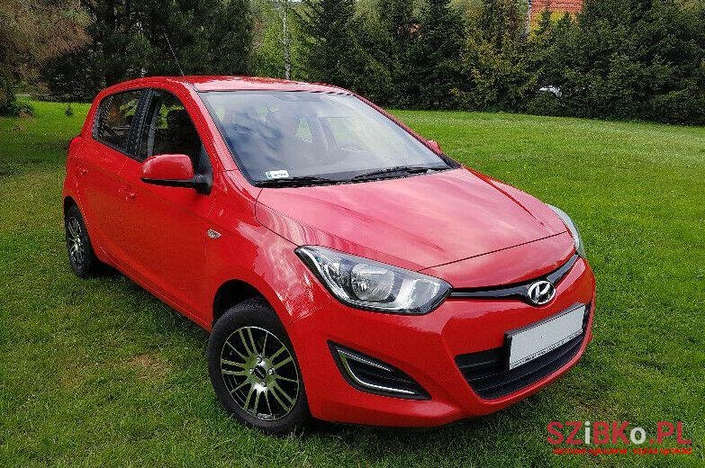 2013' Hyundai i20 photo #1