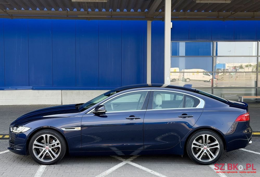 2018' Jaguar XE 20D Pure photo #4