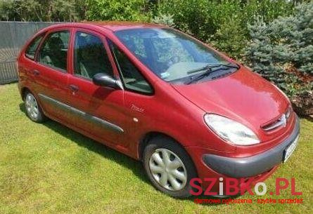 2000' Citroen Xsara Picasso photo #1