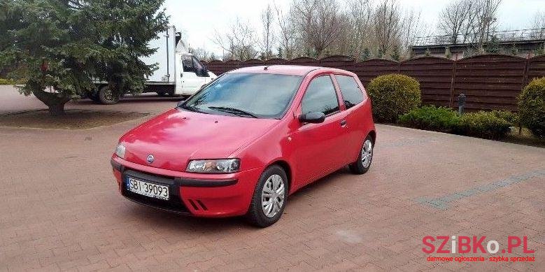 2001' Fiat Punto photo #1