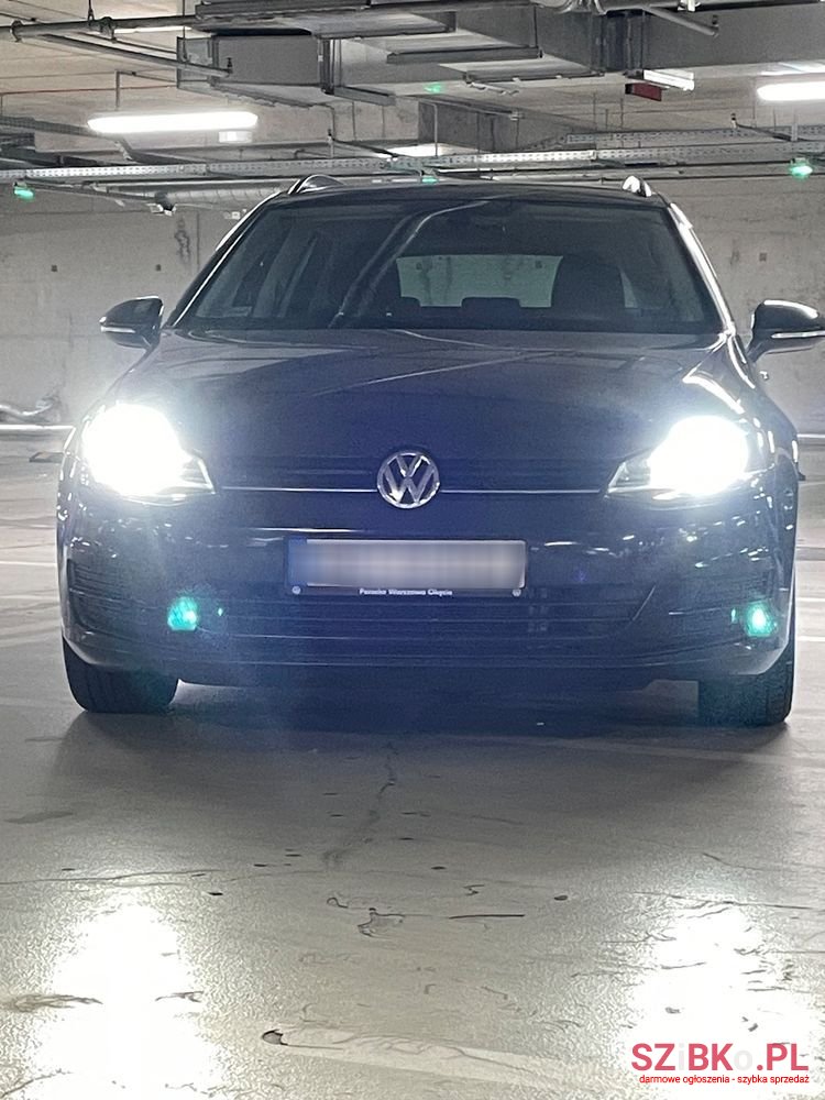 2015' Volkswagen Golf photo #6