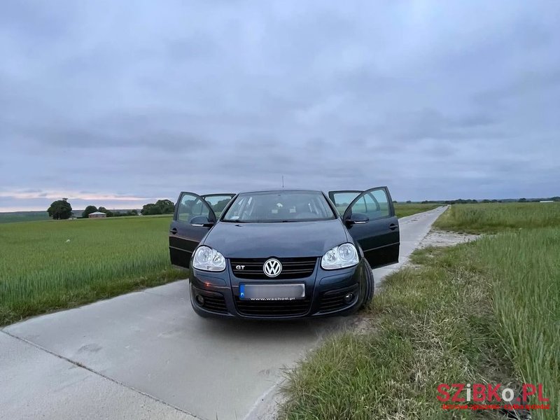 2006' Volkswagen Golf photo #5