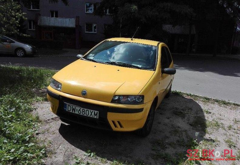 2000' Fiat Punto photo #2