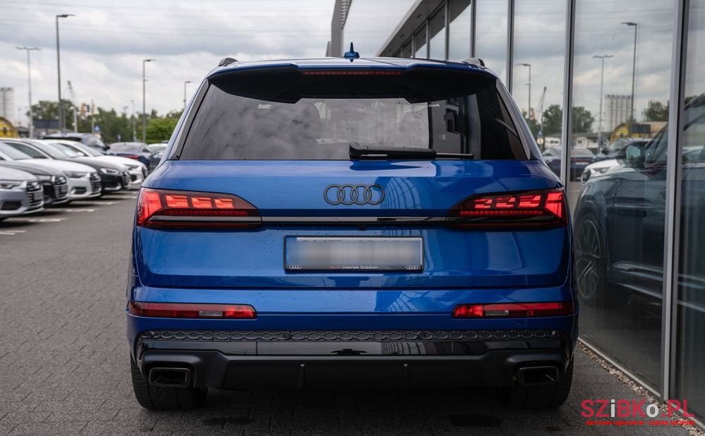 2024' Audi Q7 photo #2
