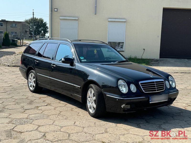 2002' Mercedes-Benz E-Class 430 T photo #2