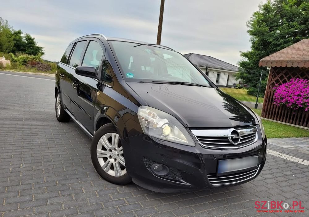 2009' Opel Zafira 1.8 Cosmo photo #1