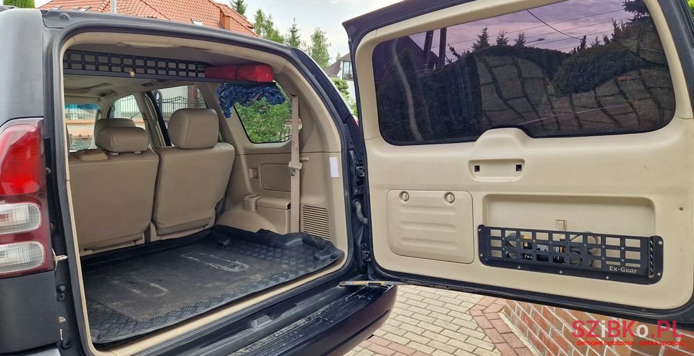 2009' Toyota Land Cruiser photo #5