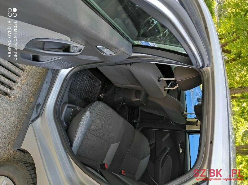 2013' Ford Focus photo #2