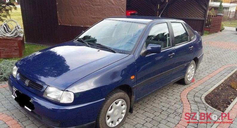 1998' SEAT Cordoba photo #1