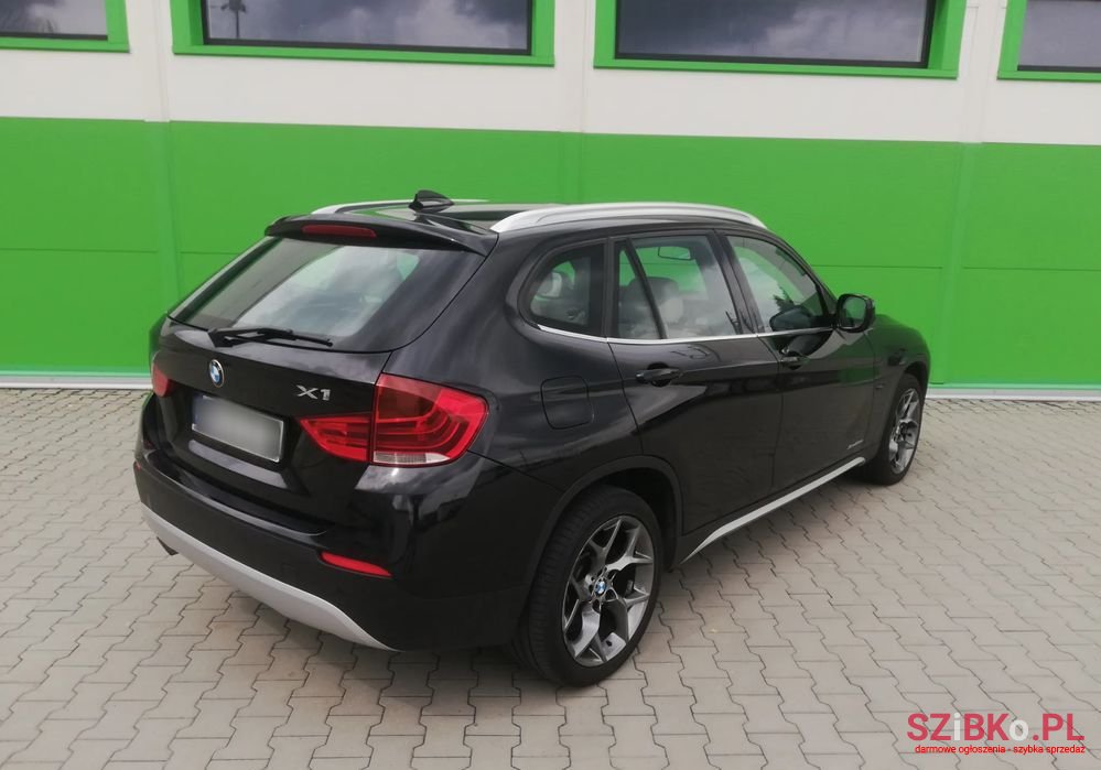 2011' BMW X1 Xdrive20D photo #4