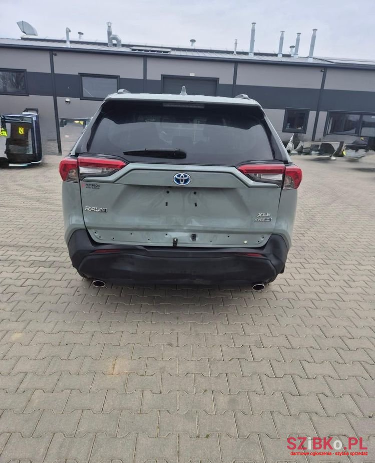 2021' Toyota RAV4 photo #6