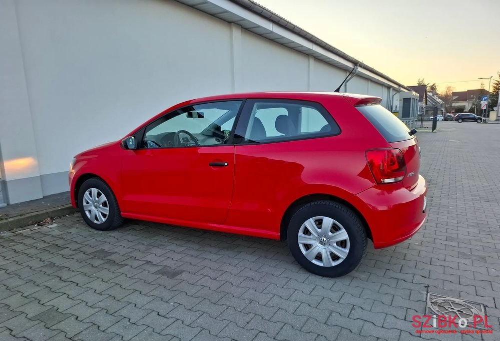 2013' Volkswagen Polo photo #4