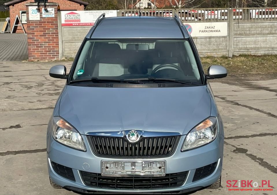 2011' Skoda Roomster photo #2
