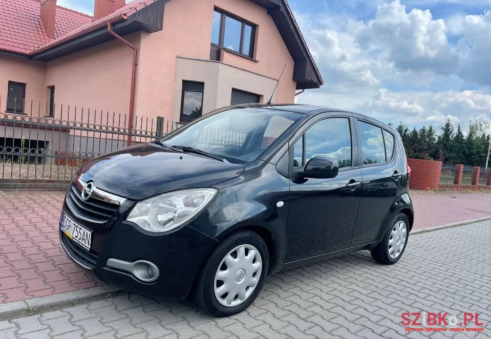 2009' Opel Agila photo #1
