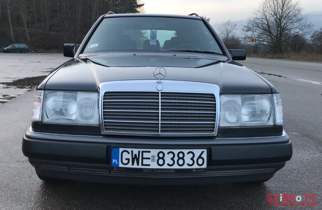 1993' Mercedes-Benz W124 photo #4