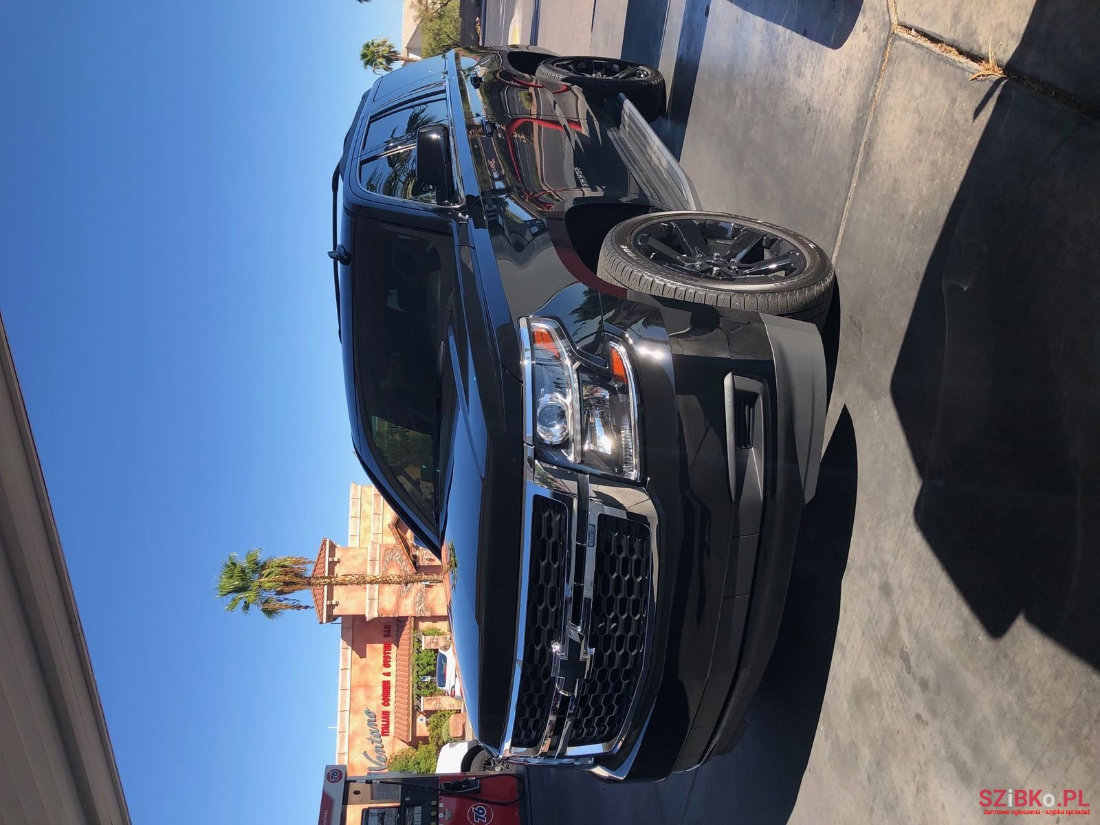 2017' Chevrolet Tahoe photo #3