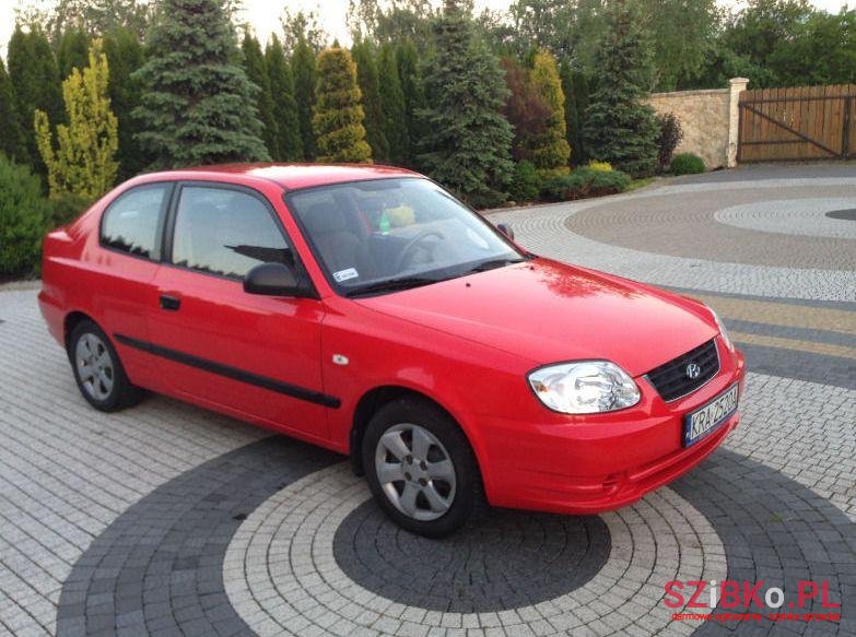 2004' Hyundai Accent photo #1