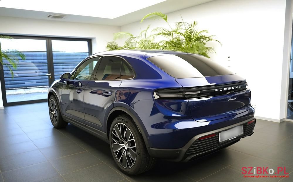 2024' Porsche Macan 4 photo #2