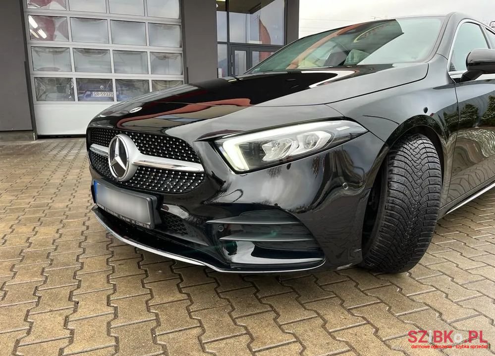 2019' Mercedes-Benz A-Class 200 Amg Line 7G-Dct photo #4