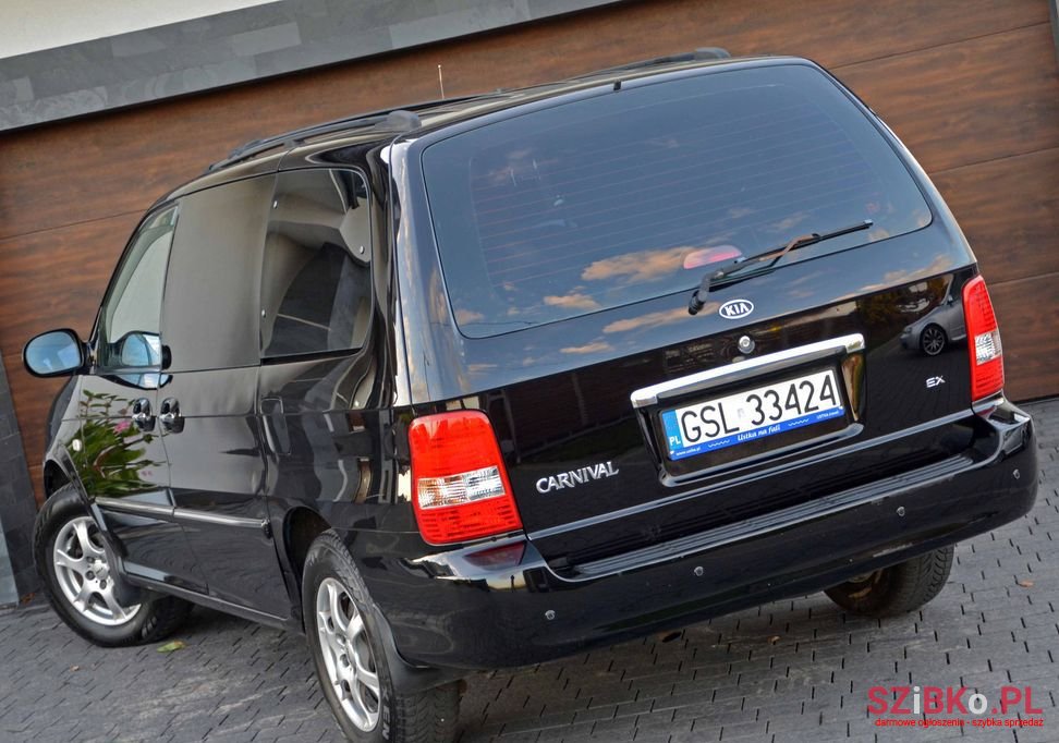 2006' Kia Carnival photo #5