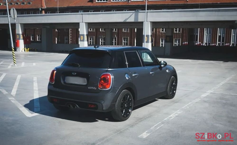 2018' MINI Cooper S Sport photo #6