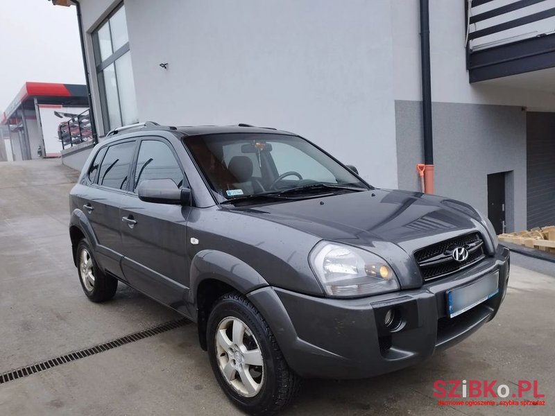 2008' Hyundai Tucson 2.0 Crdi Premium photo #2