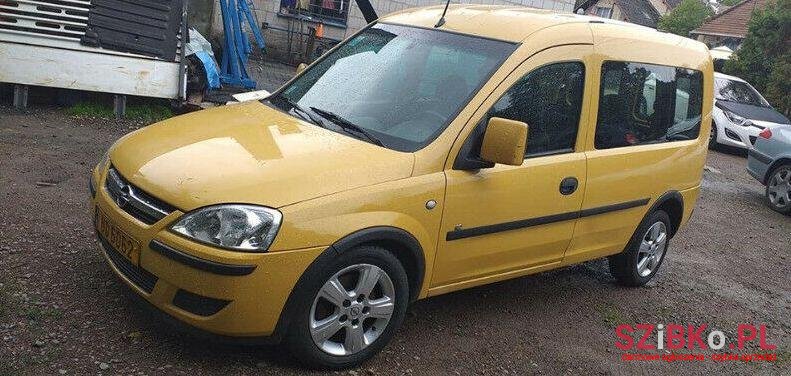 2005' Opel Combo photo #1