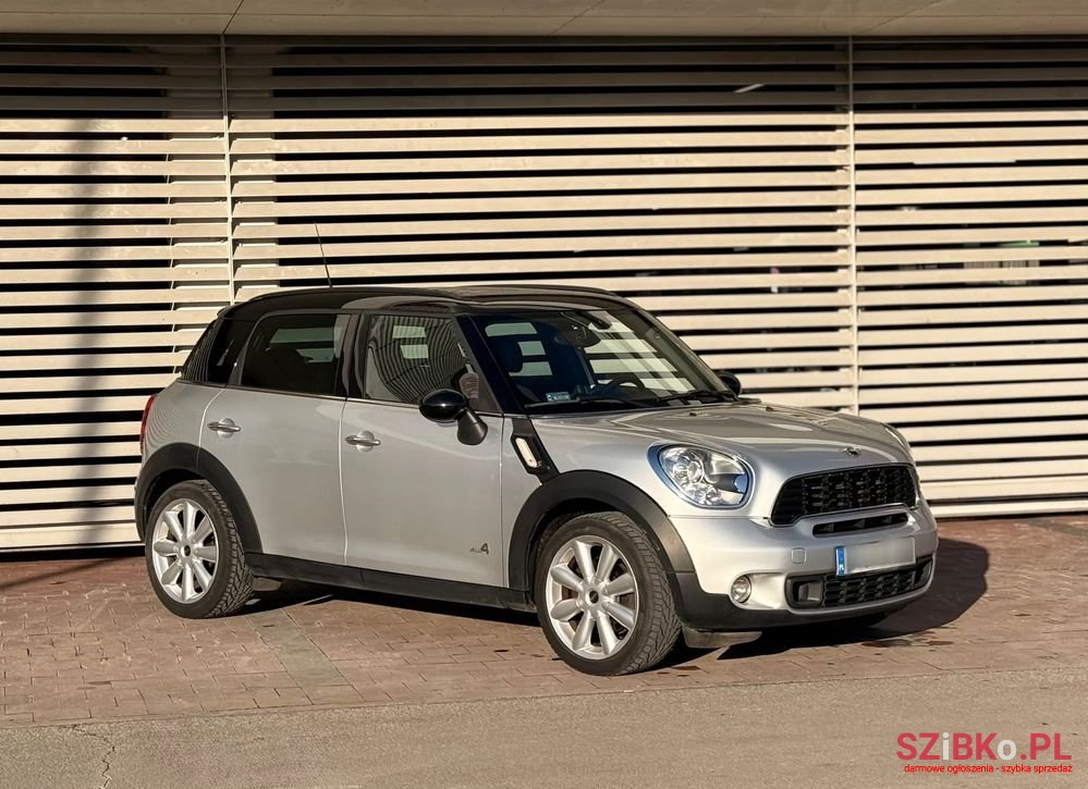 2011' MINI Countryman Cooper S All4 photo #2