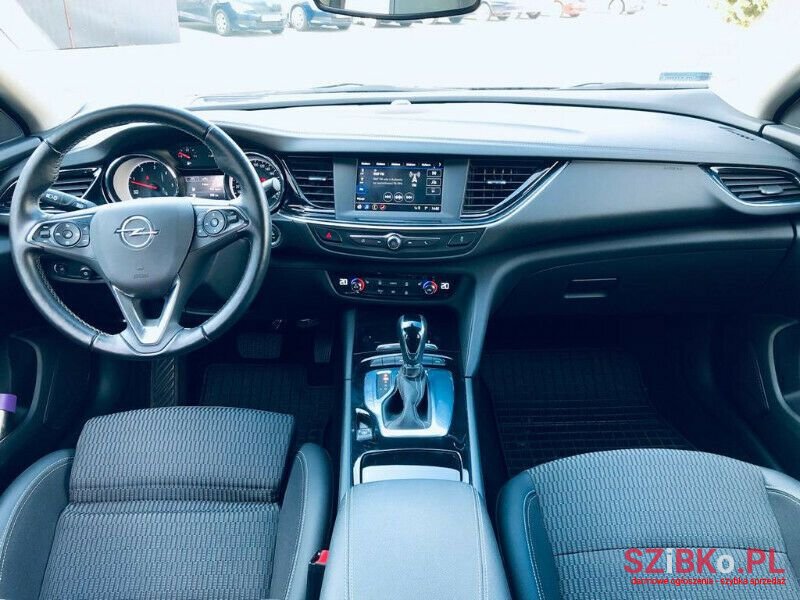 2019' Opel Insignia photo #6