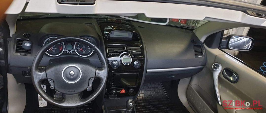 2006' Renault Megane photo #4