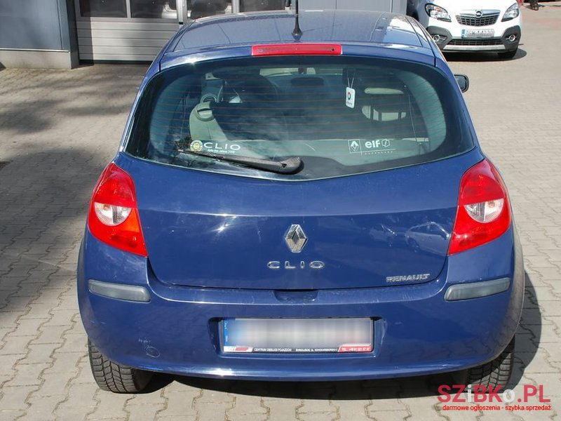 2006' Renault Clio photo #6